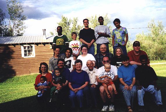 reed family reunion nenana alaska summer 98.JPG (57749 bytes)